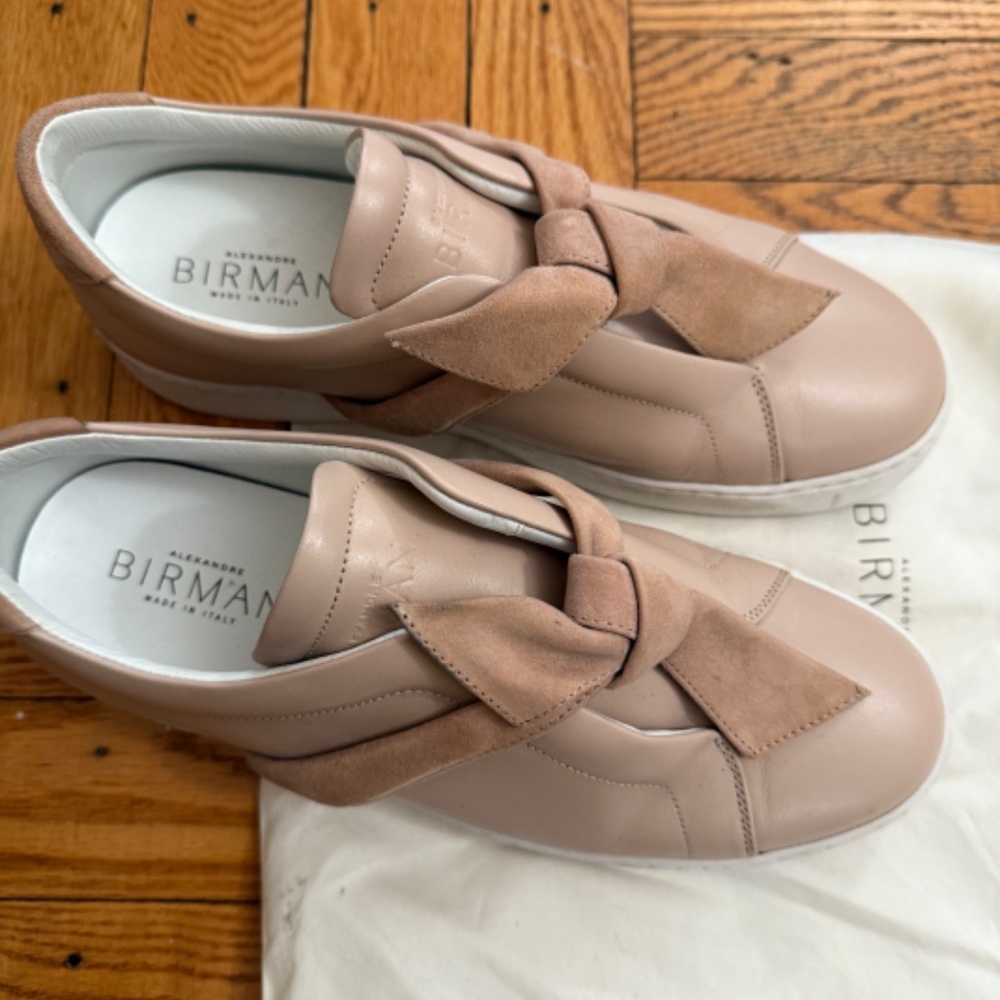 Alexandre Birman Asymmetric Clarita Leather Sneaker Nude size US 9